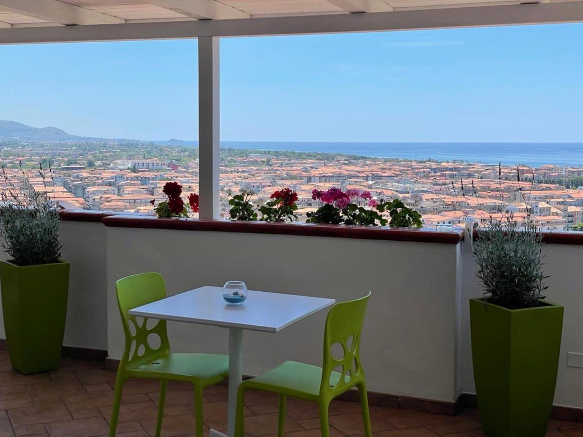 Il Belvedere Guest House Scalea Exterior foto
